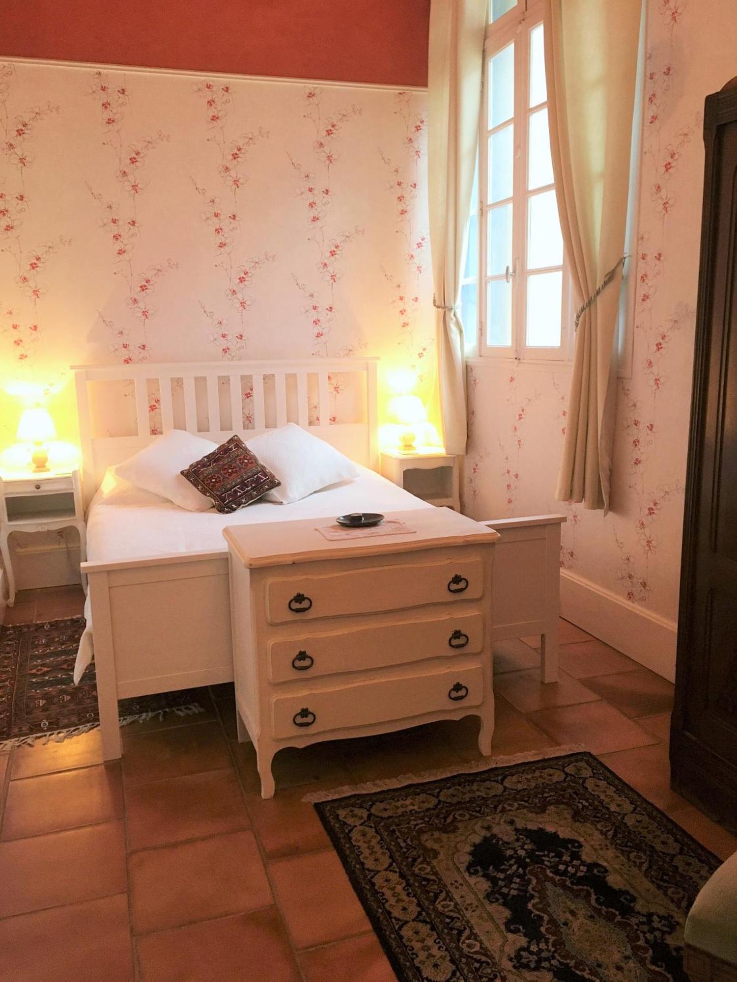 Chateau Du Fraissinet, 6 Gites Sleeping 2-8 Guests, Pool And River On Site La Tronche  Ngoại thất bức ảnh